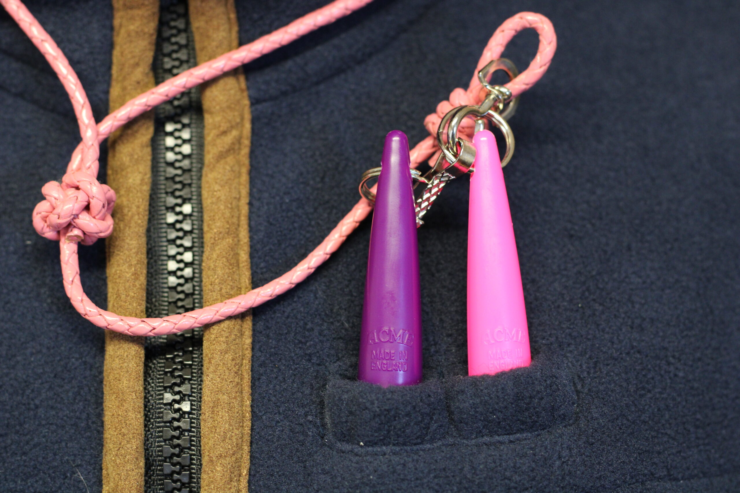 ACME 211.5 Classic Dog Whistle - Image 4